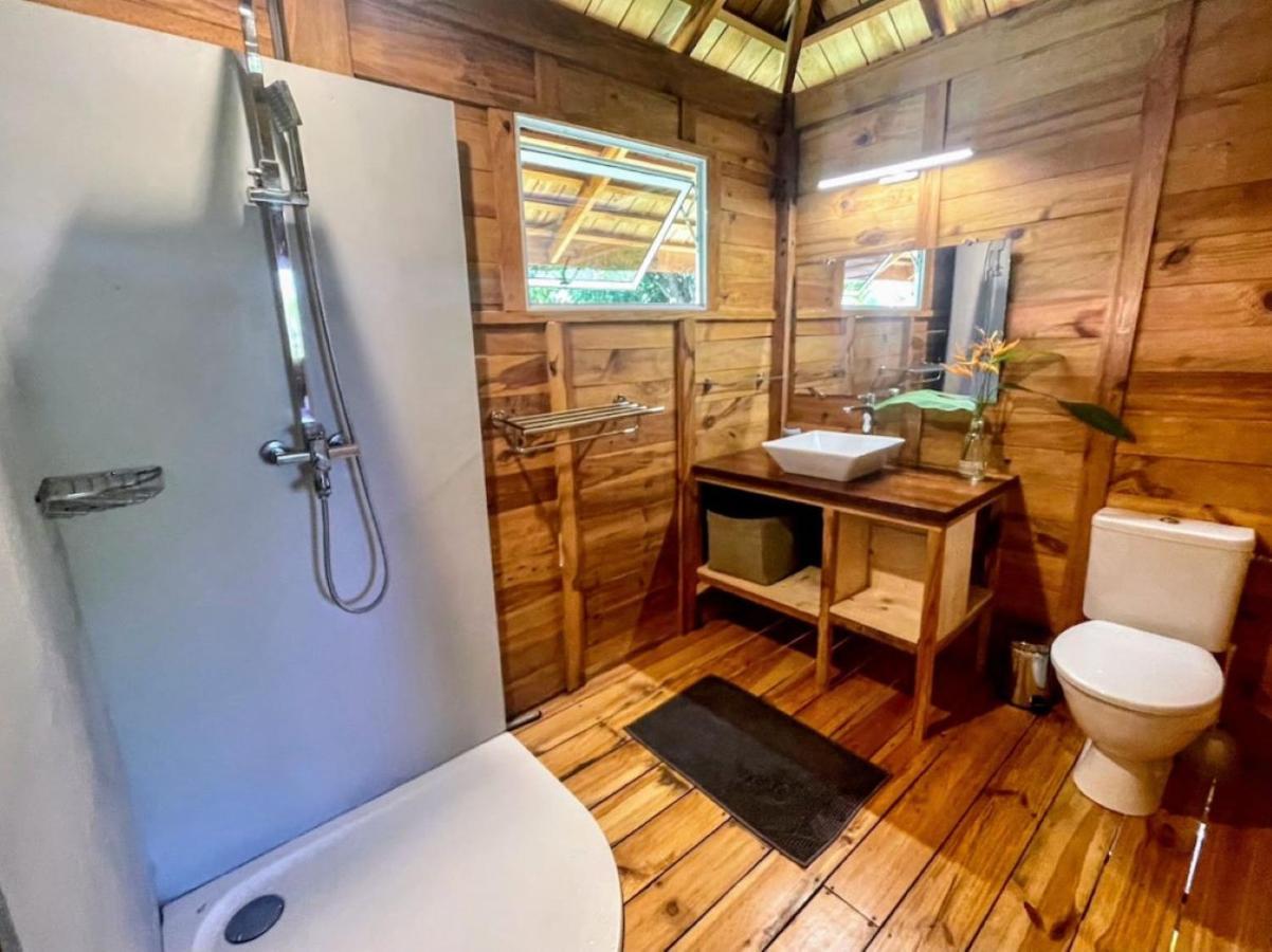 Raiatea - Orion Hoe Bungalow Uturoa Exterior foto
